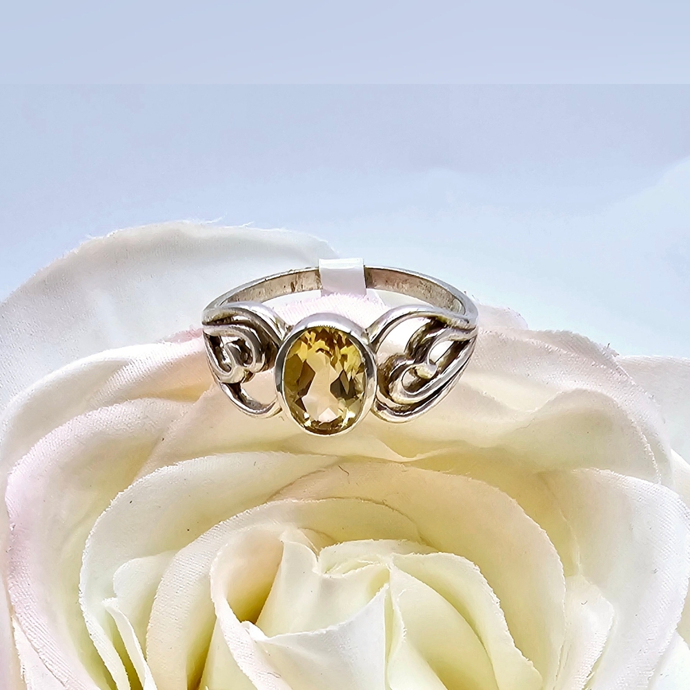 🥰 NOVEMBER LOVE RING - Picture 4 of 4
